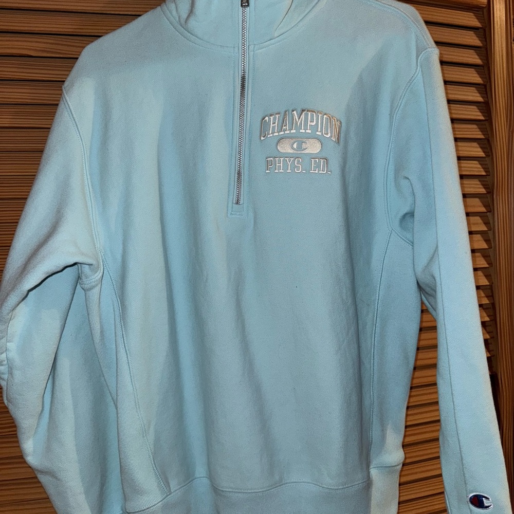 Champion Men's Light Blue Sweater